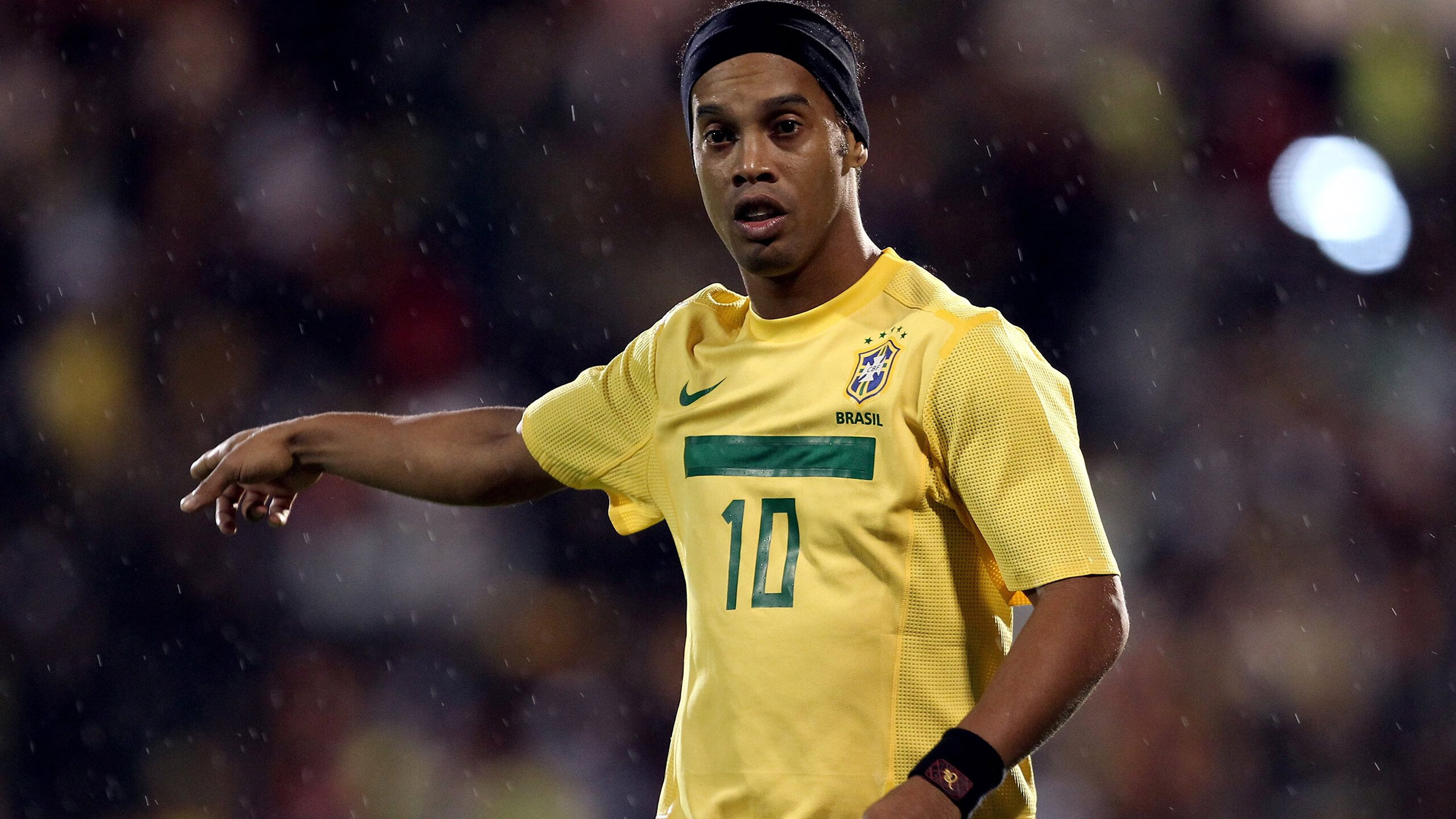 开云平台-逆转不是偶然，陈雨菲在丹麦童话里，用网前绣花针刺穿了戴资颖的魔术